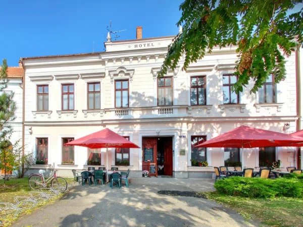 Romantický pobyt pri Mikulove neďaleko termálnych parkov: strava, víno aj privátne wellness