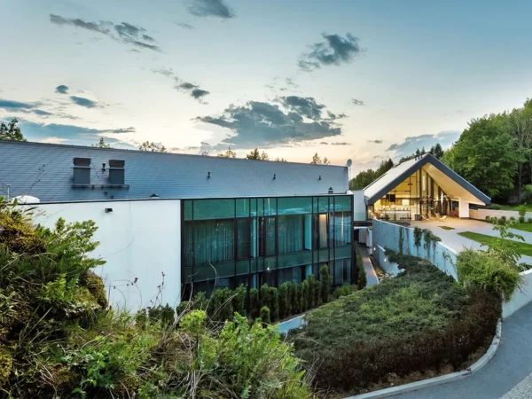 Poľská Jura – skalné mesto, vinice a pokoj: krásny hotel s wellness, polpenzia, 2 deti zdarma