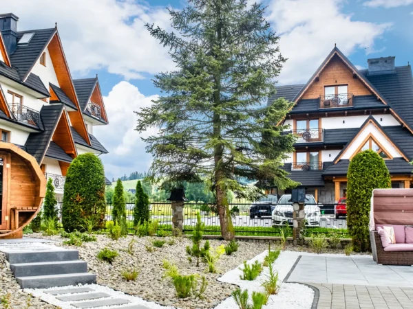 Lesné apartmány v čarovnom horskom prostredí kúsok od aquaparku Terma Bania: wellness, zľavy a raňajky v cene