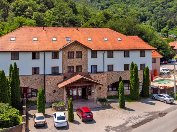 Pohostinný 4* hotel pri Zážitkovom parku Zemplén: strava aj wellness