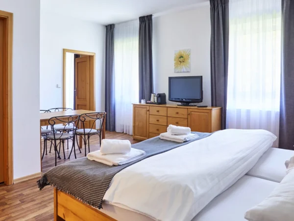 Pobyt v rodinnom rezorte na Šumave s jedlom a wellness pre pár aj rodinu