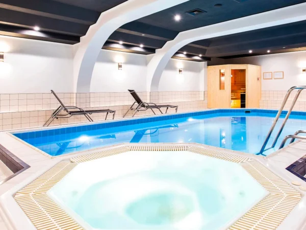 Hotel v centre Vroclavu len 5 min. pešo od Staromestského námestia: wellness a raňajky alebo polpenzia