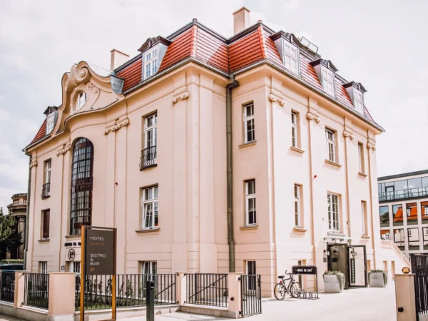 Pobyt v centre Poznane: raňajky, neobmedzený vstup do sauny aj zľava na jedlo