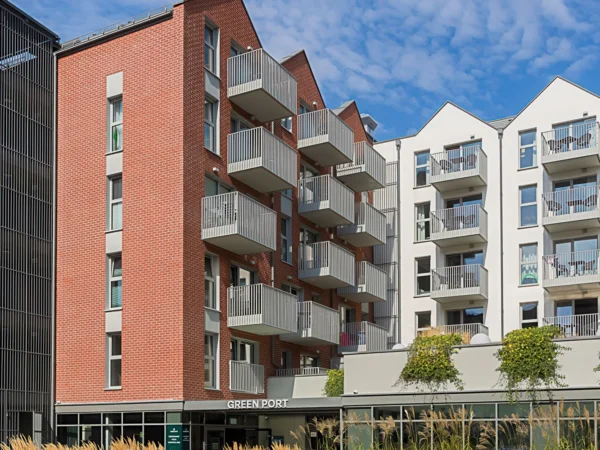 Nové apartmány pri Kolobrzegu: pláž pár krokov, wellness a možnosť stravy