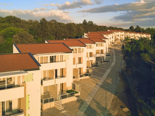 Dovolenka na chorvátskom Krku: moderne vybavené apartmány, kúsok od mora