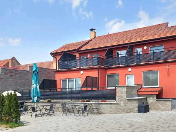 Pokojná dovolenka na južnej Morave: pobyt v rodinnom penzióne s raňajkami a wellness