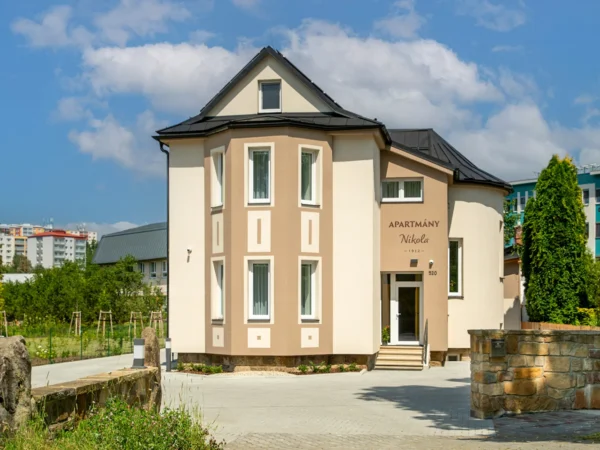 Apartmány v srdci Rožnova pod Radhoštěm: výlet na Pustevny aj do skanzenu