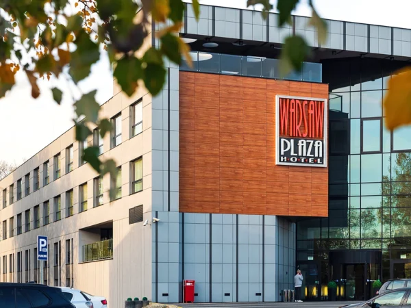 Pobyt vo Varšave: bufetové raňajky alebo polpenzia, 10 km od centra, fitness neobmedzene