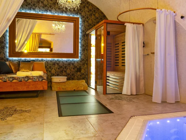 Pobyt v 4* hoteli v Slanom: raňajky, slávnostná večera s vínom aj wellness
