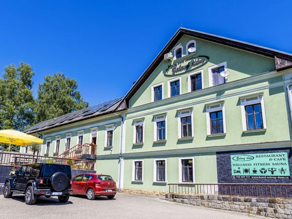 Českosaské Švajčiarsko: nový hotel s wellness, polpenziou aj výletmi k Pravčickej bráne