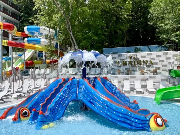 Rodinná dovolenka v Bulharsku: hotel 500 m od mora, animačný program, nový aquapark, 2 deti zadarmo