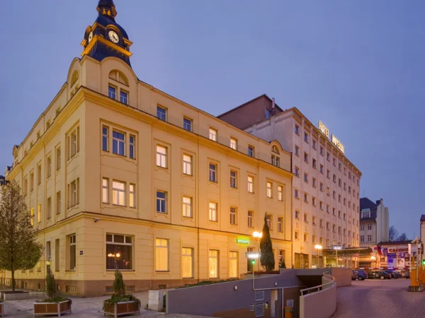 Pobyt v srdci Ostravy neďaleko Stodolnej: Imperial Hotel s raňajkami alebo polpenziou