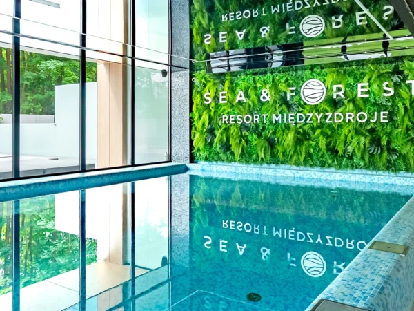 Nové apartmány pri Balte 15 min. od pláže: strava, bazény, vírivky a sauna