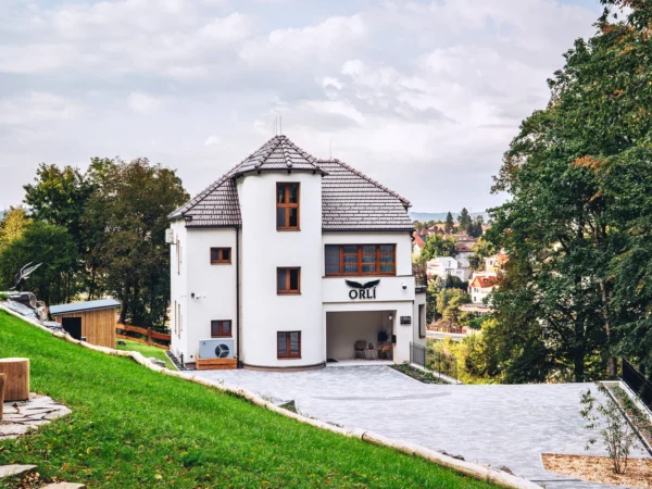 Plne vybavené apartmány na severnej Morave bez stravy aj vrátane raňajok v piknikovom koši