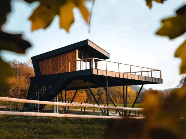 Romantický pobyt v luxusnej chatke neďaleko Bojníc s fľašou prosecca