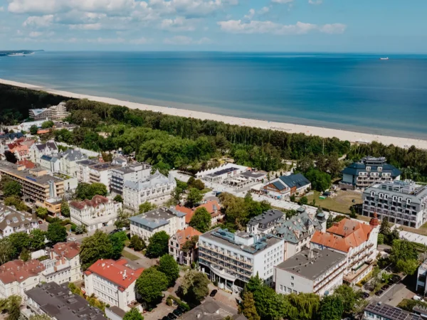 Svinoústie (Świnoujście): hotel 200 m od pláže, neobmedzený wellness aj strava podľa výberu