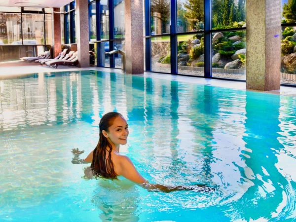 Luxusný wellness v Hot zóne s bazénom a možnosťou večere v Hoteli Lesná