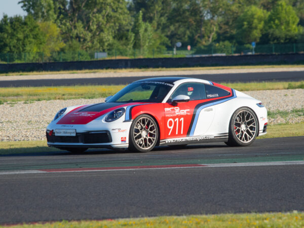 Zážitková jazda na pretekárskom Porsche 911/992 S4