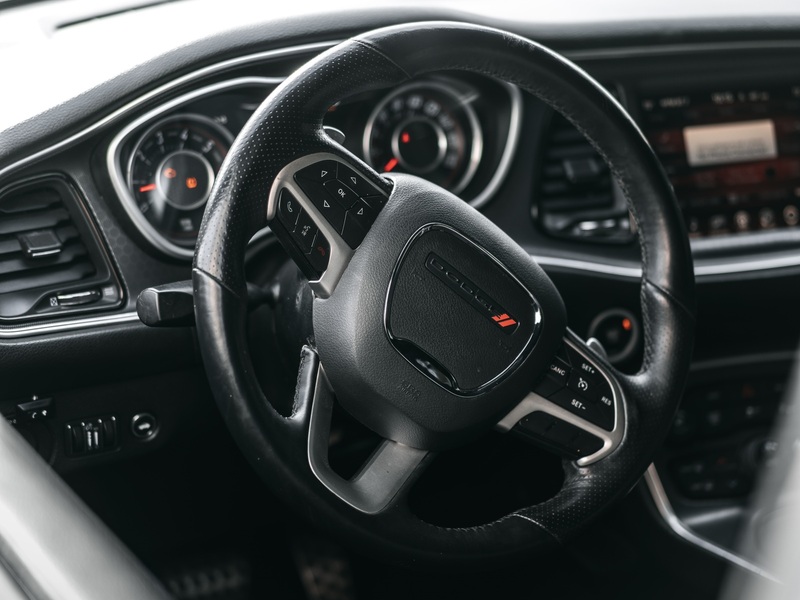 Jazda v Dodge Challenger 2015 Scat Pack – Obrázok 6