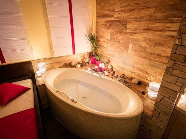 Pobytový balíček hotela Wine Wellness Hotel Amande: Som romantik