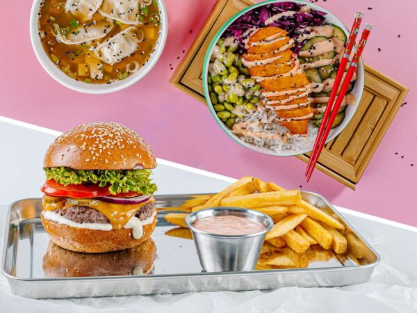 Regal Burger a Poké Bistro v OC Bory Mall