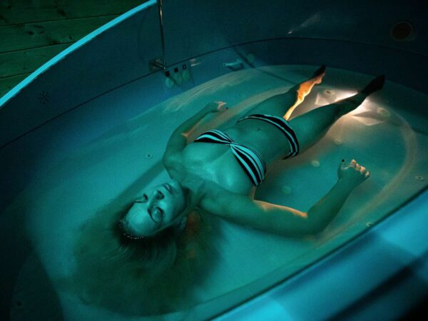 Float terapia s masážou v ZEN SPA – stav beztiaže, harmonizácia a relax v príjemnom prostredí