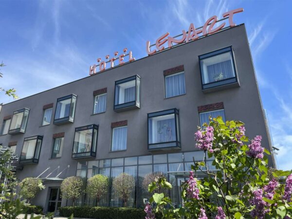 Unikátny hotel Lenart**** s wellness len 15 minút od soľnej bane Wieliczka