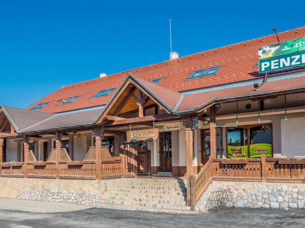 Rodinný Penzion Contesa v Krásnohorskom Podhradí s raňajkami