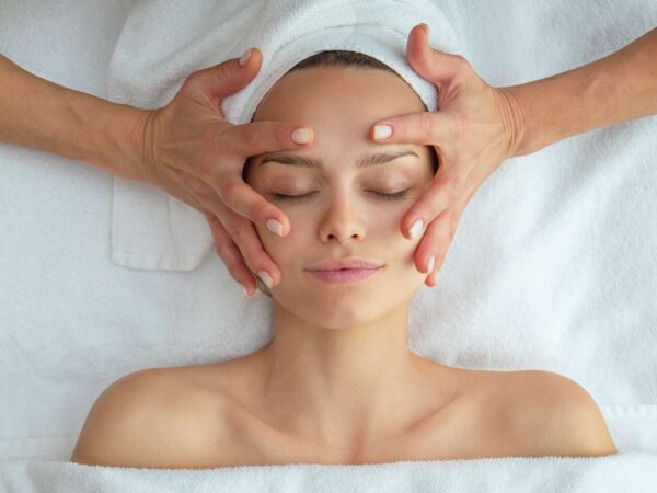 Luxusné pleťové rituály pre hydratáciu, omladenie a žiarivú pleť od Anima Beyond Skin