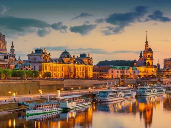 Slávne Karlove Vary, Popoluškin zámok Moritzburg a historické Drážďany