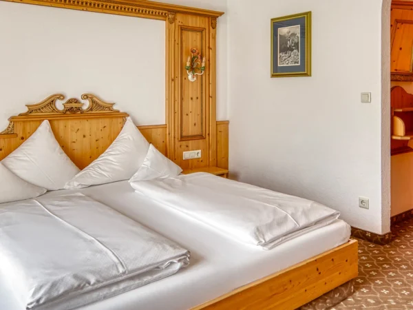 Stubaiské Alpy: horský hotel s polpenziou a saunami až pre 4 osoby