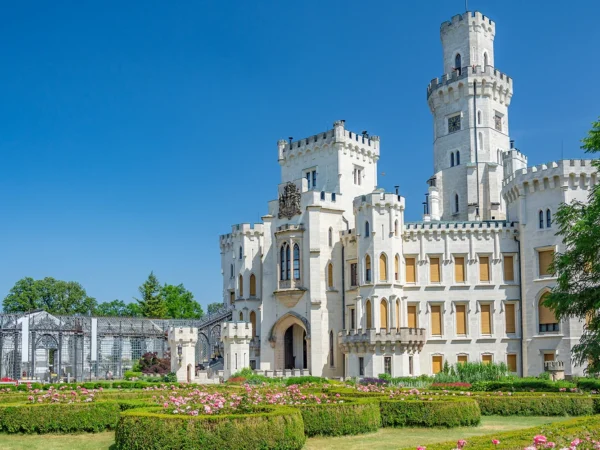 4* relax v Hlubokej nad Vltavou s raňajkami alebo polpenziou, wellness aj kreditom na ďalšie služby