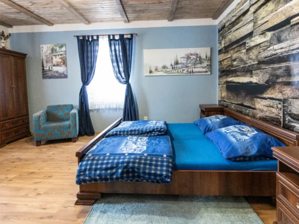 Romantické vidiecke apartmány na severe Čiech: možnosť exkurzie do sklárne aj posedenia v secesnej kaviarni