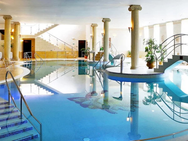 Pobyt v Karlových Varoch s raňajkami alebo polpenziou aj neobmedzeným wellness