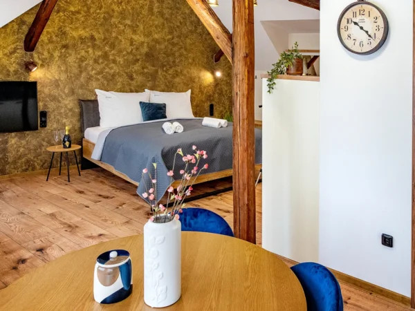 Dovolenka na juhu Čiech: hotel s jedlom, bazénom aj privátnym wellness