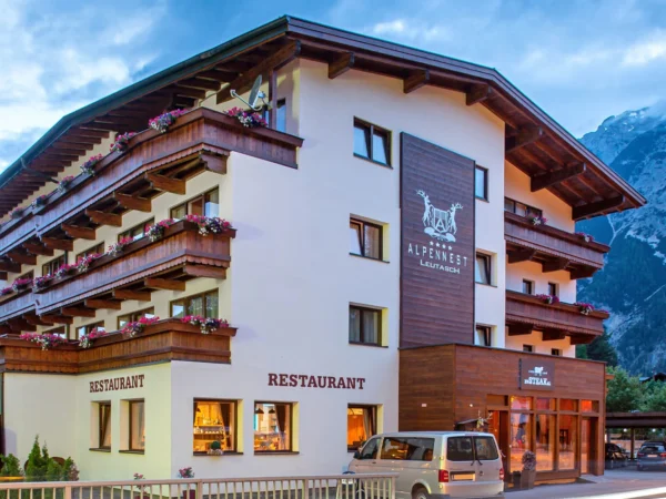 Pobyt v rakúskych Alpách: hotel s raňajkami a polpenziou, sauny, karta výhod