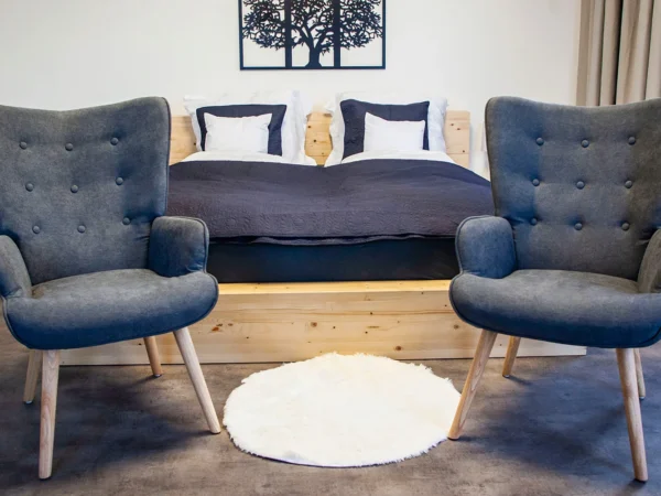 Moderný apartmán s kuchynkou v centre Vsetína pre pár aj skupinu až 4 osôb