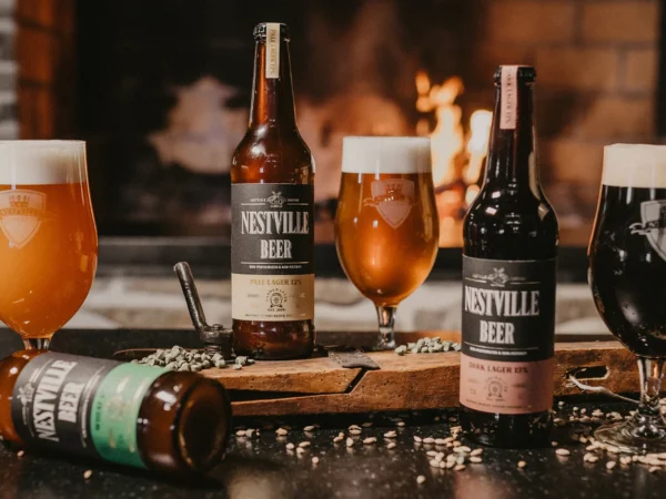 Prehliadka pivovaru s degustáciou alebo kurz varenia piva s certifikátom v Nestville Taberna