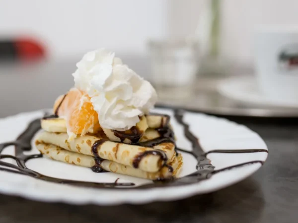 Plnená palacinka a lahodná káva v Atelieri