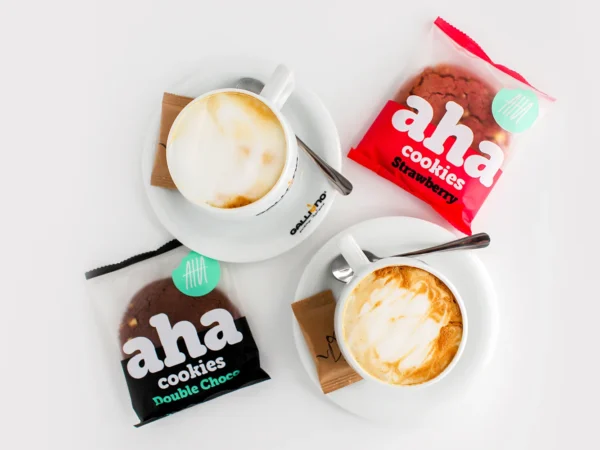 Espresso a cookies, capuccino a cookies, Matcha Latte alebo HOJICHA Latte pre 2 osoby