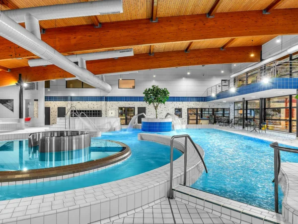 Resort Špindl pod Medvědínom: hotel pri lanovke, raňajky alebo polpenzia, vstupy do aquaparku