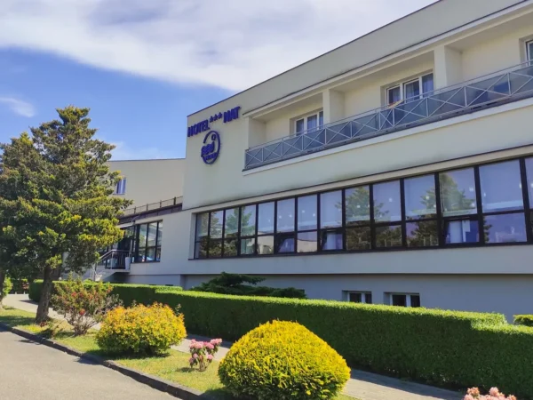 3* hotel len 500 m od Baltského mora: raňajky alebo polpenzia a športové vyžitie, až 2 děti zdarma