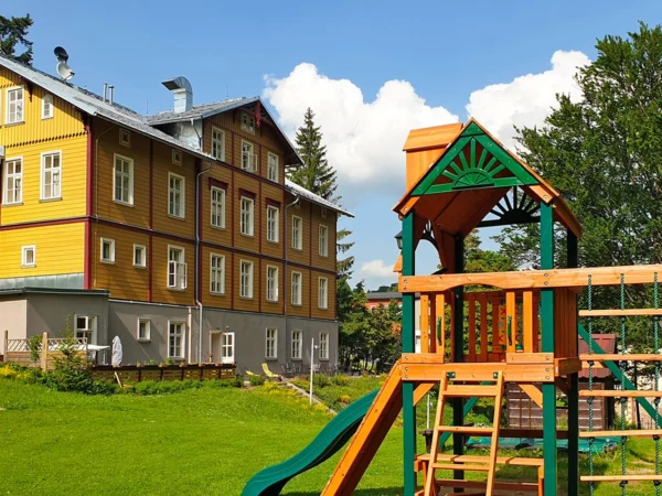 Oddych v Janských Lázňach: apartmán v centre mesta pre 2–4 osoby