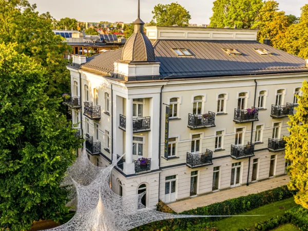 Kúpeľný pobyt v Busko Zdrój s neobmedzeným wellness, raňajkami alebo polpenziou a procedúrami