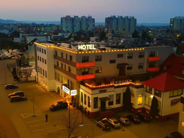Dovolenka pri Baltskom mori: moderný hotel 12 km od pláže s raňajkami