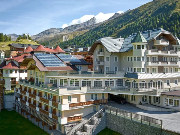 Údolie Ötztal: Hotel Alpenaussicht kúsok od svahu, nádherné výhľady, jedlo aj wellness