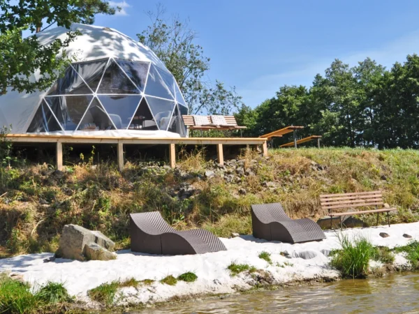 Sunset Igloo: vymakané iglu pri Prachovských skalách, relax vo wellness a možnosť raňajkového koša