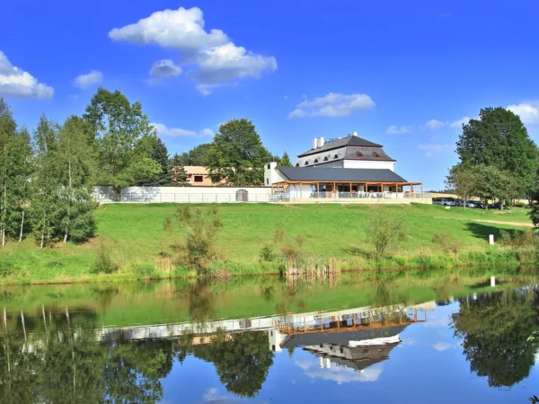 Luxusný 4* pobyt na Vysočine: polpenzia, wellness, možnosť masáží aj VIP apartmán s jacuzzi
