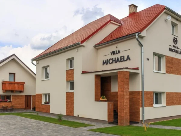 Pobyt v Bešeňovej v štúdiu, apartmáne alebo vile: do aquaraku aj na výlety