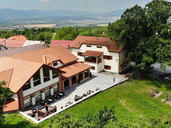 Pobyt v krásnom prostredí Rezortu Sivý Kameň****: polpenzia, novootvorené wellness aj fľaša vína